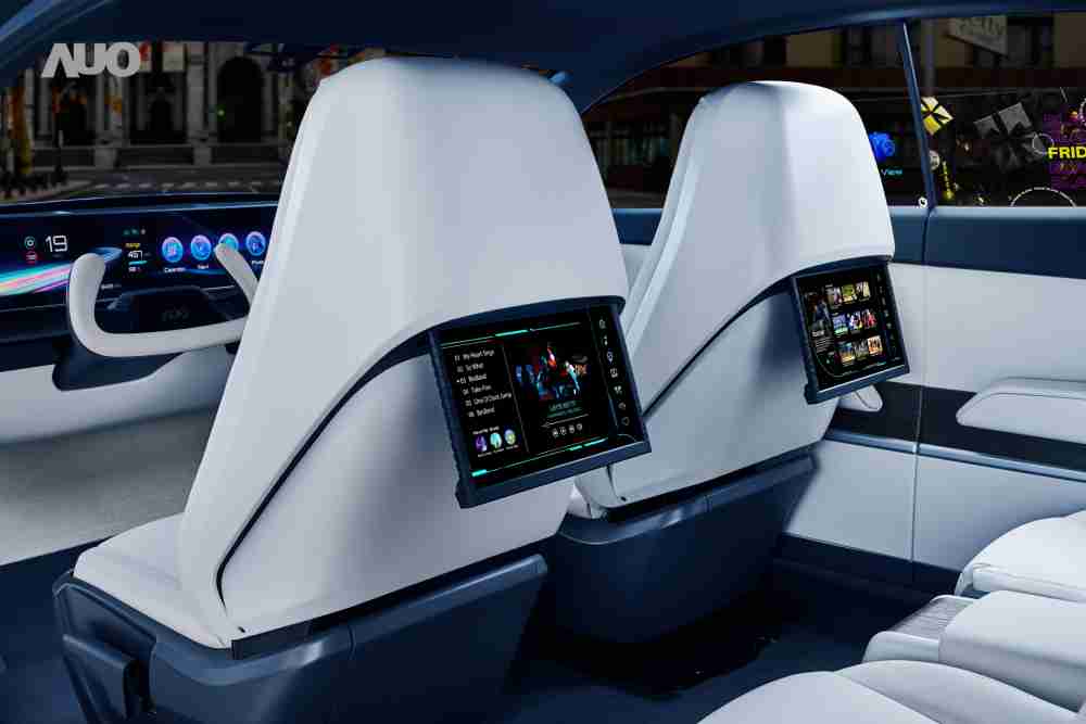 人生就是博将于CES 展示全新Smart Cockpit 2024，，，，可紧密串连使用者多元需求，，，，并革新座舱内部的应用和设计，，，，带来身历其境且引人入胜的视觉飨宴，，，，满足驾乘人员的全方位体验