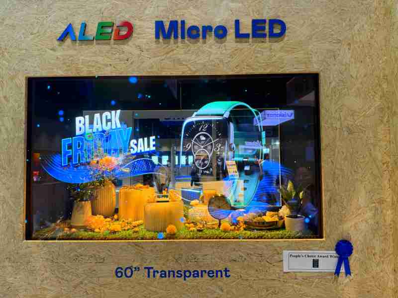 人生就是博60吋高透明度Micro LED显示器获”最佳Micro LED技术应用奖”，，，，将Micro LED面板透明化之设计特性极致发挥，，以可扩展性无缝拼接技术打造，，，具备600 nits全画面亮度、、、大于60%穿透率及超过NTSC 110%的优异广色域表现，，，可依需求灵活应用于各种场域