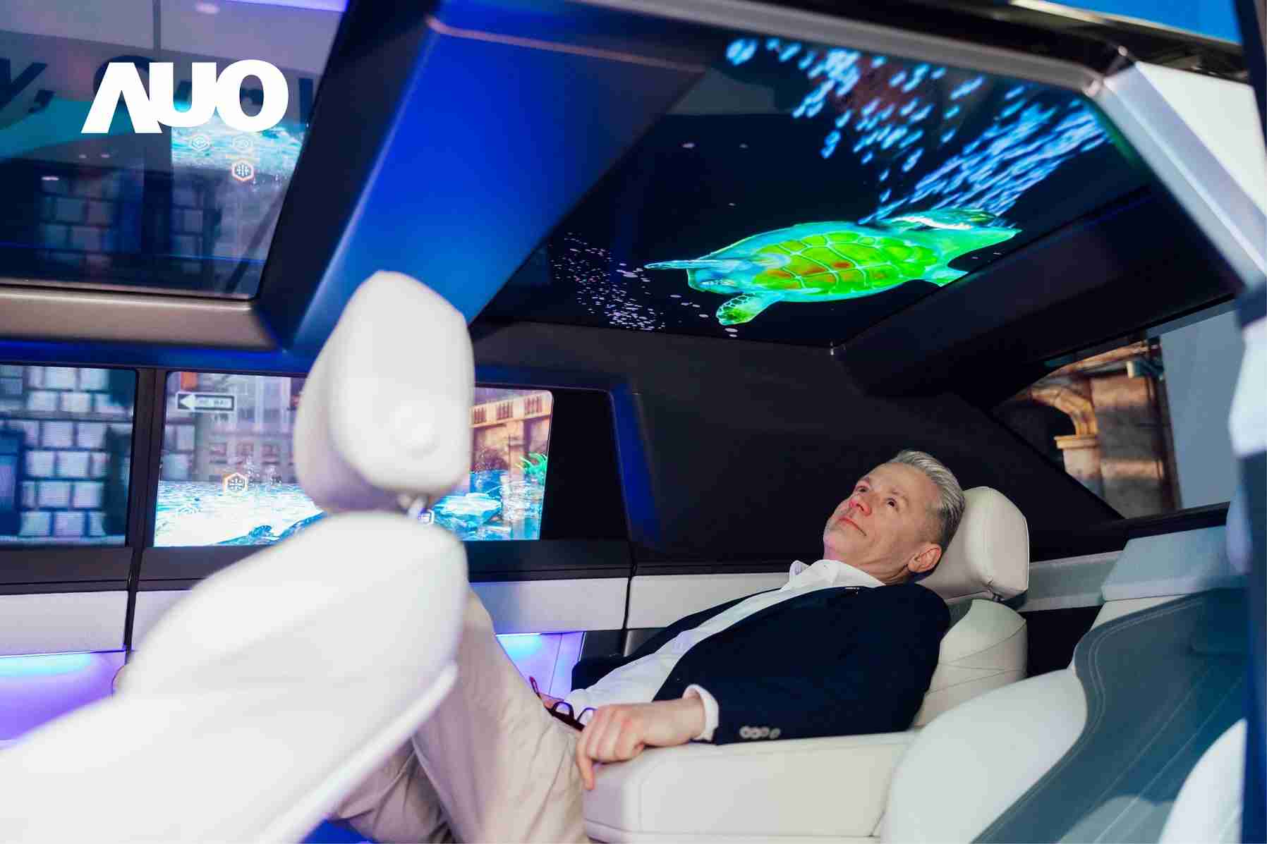 人生就是博Smart Cockpit 2025集Micro LED透明、、、大型化、、可挠优势之大成，，，，携手BHTC打造未来视界的车用Display HMI解决方案